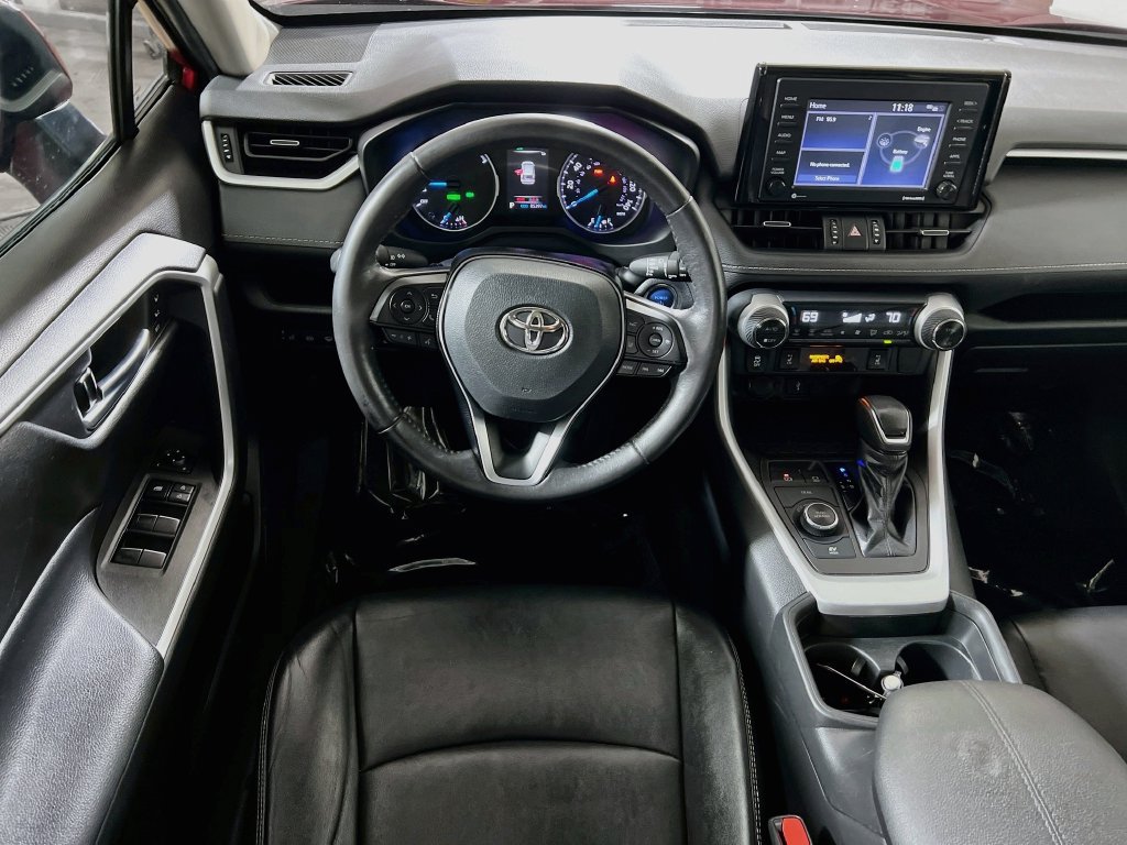 Certified 2021 Toyota RAV4 XLE Premium AWD/4WD image 20
