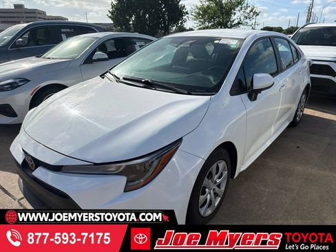 Used 2024 Toyota Corolla LE FWD image 1