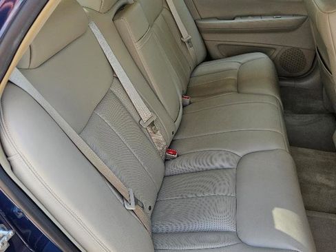 Used 2009 Cadillac DTS w/ Sun And Sound Package FWD image 18