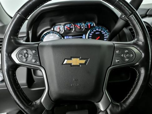 Used 2018 Chevrolet Suburban Premier AWD/4WD image 22