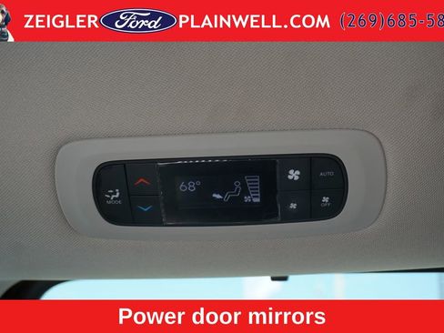 Used 2024 Chrysler Pacifica Touring-L FWD image 14
