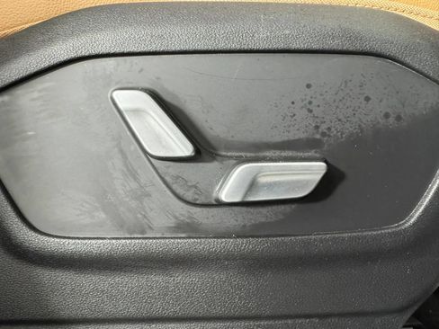 Used 2024 Hyundai Santa Fe Limited AWD/4WD image 37