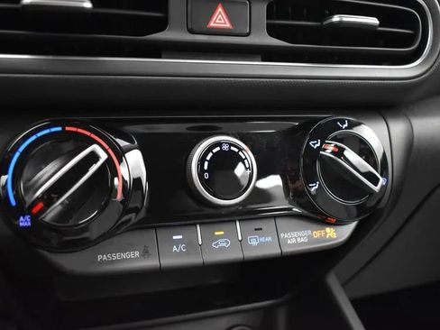 Used 2023 Hyundai Kona SEL image 34