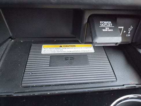 Certified 2022 Honda Ridgeline Black Edition image 10