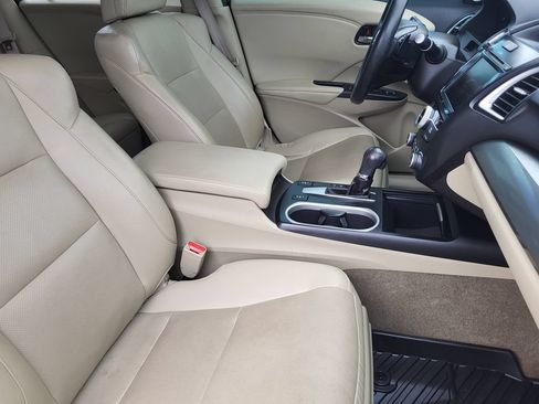 Used 2018 Acura RDX w/ Technology Package AWD/4WD image 11