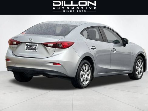 Used 2016 MAZDA MAZDA3 i Sport FWD image 4