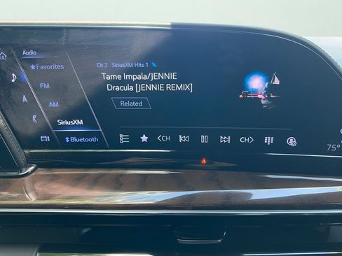 Used 2023 Cadillac Escalade ESV Sport Platinum w/ LPO, ONYX Package AWD/4WD image 49