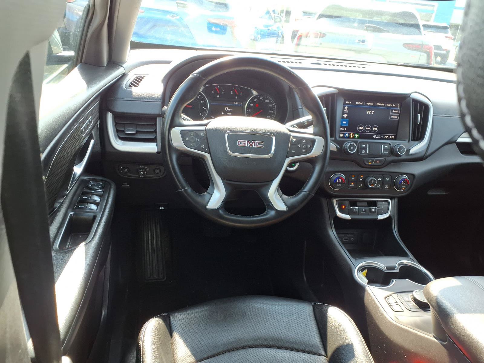 Used 2024 GMC Terrain SLT AWD/4WD image 6