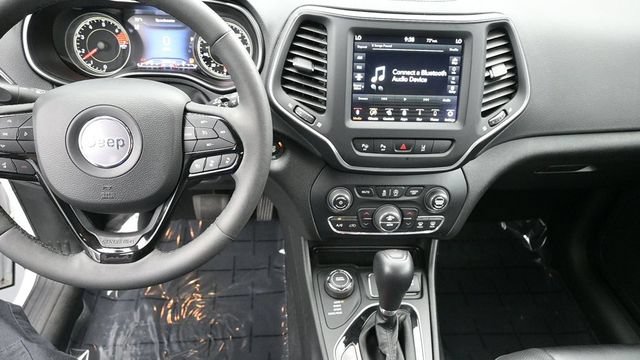 Used 2023 Jeep Cherokee Altitude Lux AWD/4WD image 12