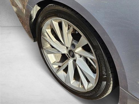 Used 2022 Audi A5 2.0T Premium Plus w/ Premium Plus image 7