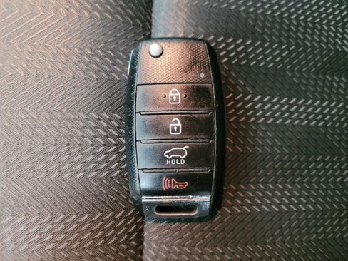 Used 2019 Kia Sportage LX FWD image 32