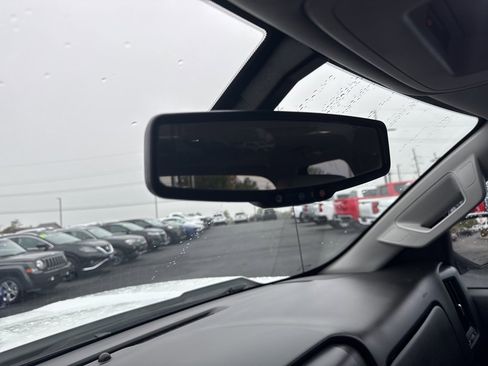 Used 2018 Chevrolet Silverado 1500 Custom w/ Custom Value Package image 29