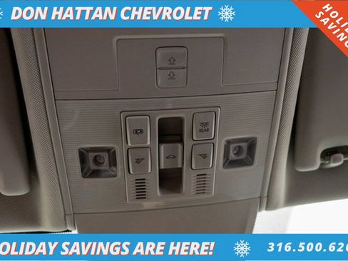 Used 2023 Volkswagen Tiguan SE w/ Panoramic Sunroof Package image 19