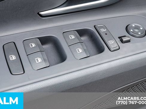Used 2025 Hyundai Elantra Sport FWD image 45