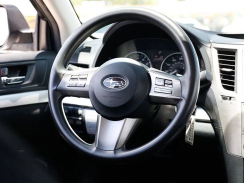 Used 2011 Subaru Outback 2.5i AWD/4WD image 28