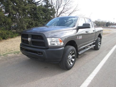 Used 2014 RAM 2500 Tradesman AWD/4WD image 10