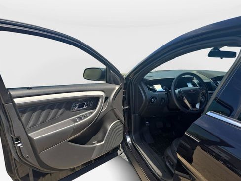 Used 2019 Ford Taurus SEL w/ Equipment Group 201A FWD image 15