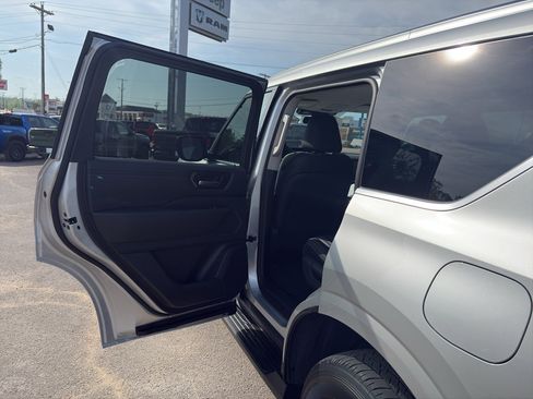 New 2026 Nissan Armada SV image 21