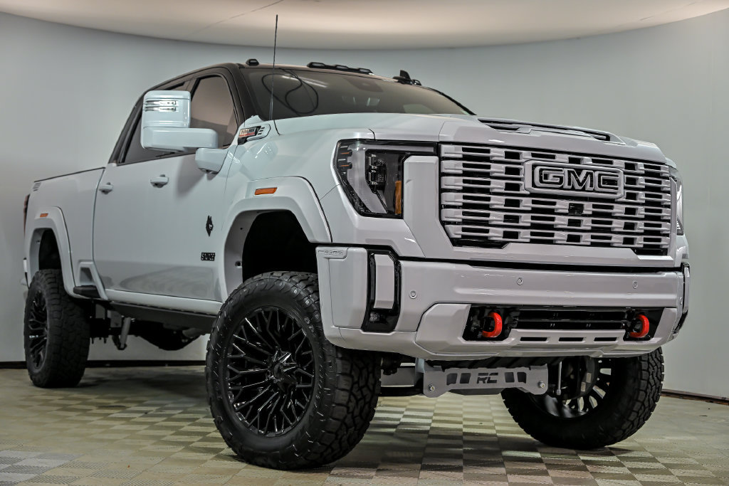 New 2026 GMC Sierra 2500 Denali w/ Technology Package AWD/4WD image 1