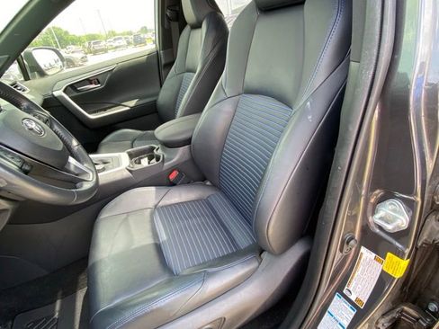 Used 2019 Toyota RAV4 XSE AWD/4WD image 10