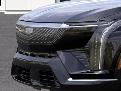 New 2026 Cadillac Optiq Luxury 2 image 13