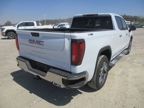 New 2026 GMC Sierra 1500 SLT w/ SLT Premium Plus Package AWD/4WD image 5
