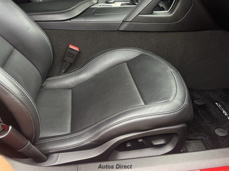Used 2014 Chevrolet Corvette Stingray Coupe w/ Z51 3LT w/ 3LT Preferred Equipment Group RWD image 28