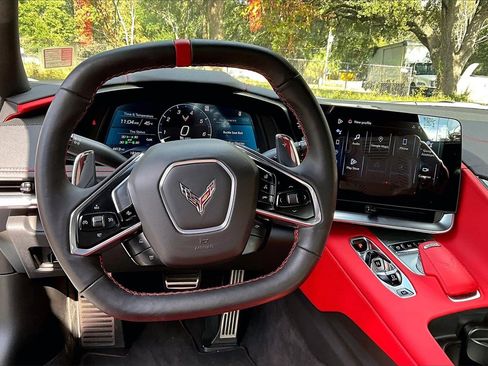 Used 2024 Chevrolet Corvette Stingray w/ Z51 Performance Package image 7