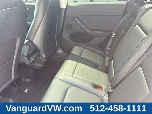 Used 2025 Tesla Model Y Long Range RWD image 30