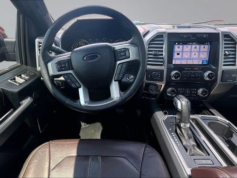 Used 2016 Ford F150 Platinum w/ Equipment Group 701A Luxury AWD/4WD image 5