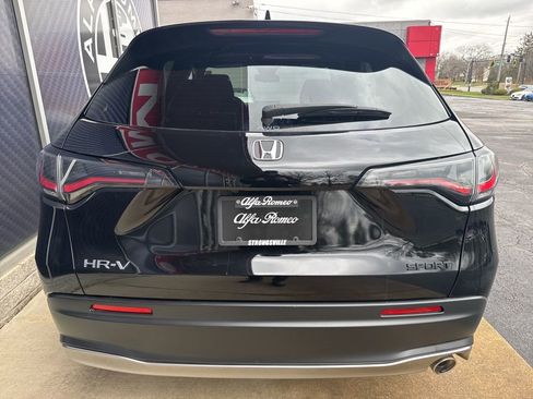 Used 2024 Honda HR-V Sport image 10