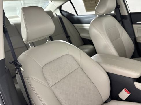 Used 2023 Nissan Altima 2.5 SL FWD image 30