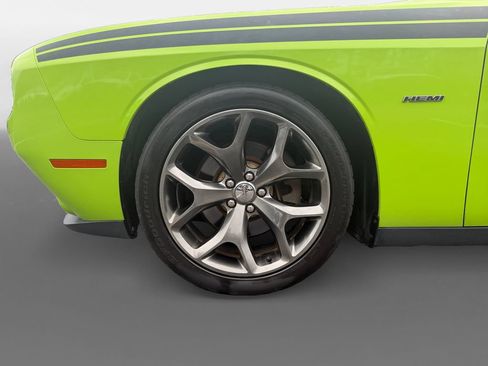 Used 2015 Dodge Challenger R/T w/ Quick Order Package 22B R/T RWD image 15