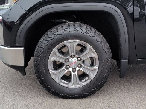 Certified 2022 GMC Sierra 1500 SLT w/ Driver Alert Package I AWD/4WD image 35