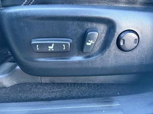 Used 2018 Toyota 4Runner Limited AWD/4WD image 15
