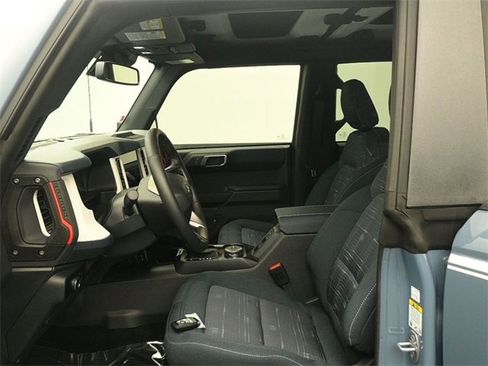 New 2025 Ford Bronco Heritage Edition image 12