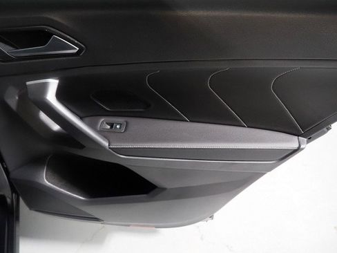 Used 2024 Volkswagen Tiguan SE R-Line w/ MDO Package, Three-Row image 54