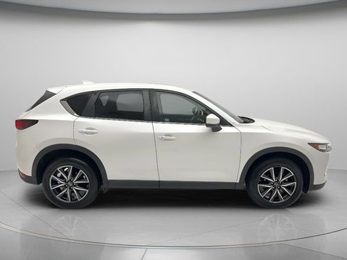 Used 2018 MAZDA CX-5 Touring w/ Preferred Equipment Package AWD/4WD image 2