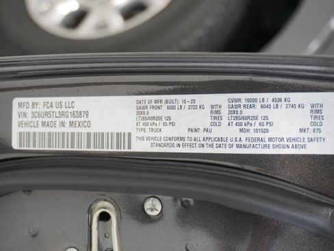 Used 2024 RAM 2500 Limited image 35