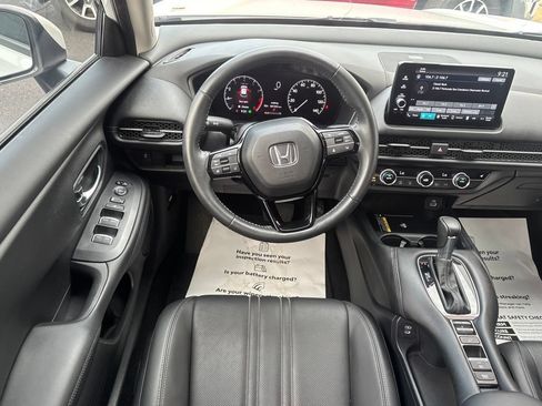 Used 2024 Honda HR-V EX-L image 3