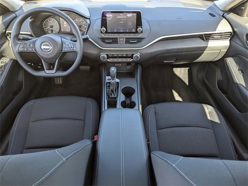 Certified 2025 Nissan Altima 2.5 S image 17