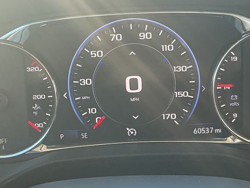 Used 2020 GMC Acadia Denali w/ Trailering Package AWD/4WD image 12
