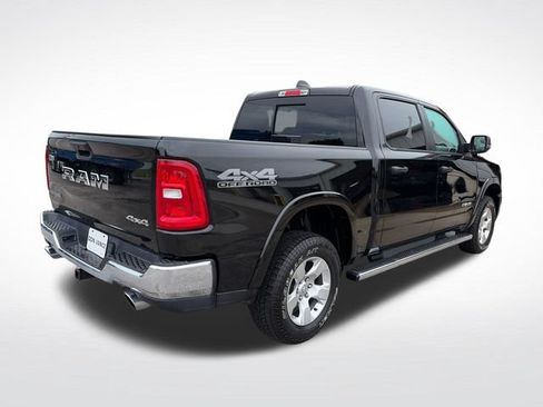 Used 2025 RAM 1500 Big Horn AWD/4WD image 5