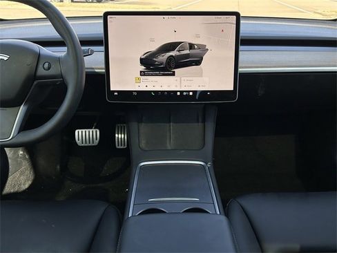 Used 2023 Tesla Model 3 Performance image 17