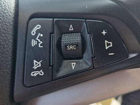 Used 2016 Chevrolet Cruze LT image 19