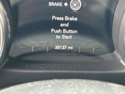 Used 2022 Jeep Wrangler Unlimited Sahara image 14