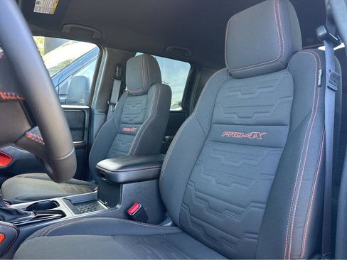 Used 2025 Nissan Frontier PRO-4X w/ Interior Protection Package AWD/4WD image 7