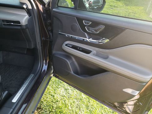 Used 2023 Lincoln Corsair w/ Equipment Group 101A image 18