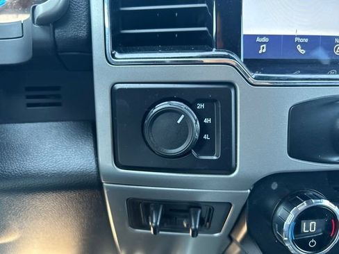 Used 2022 Ford F250 Lariat w/ Lariat Value Package AWD/4WD image 41