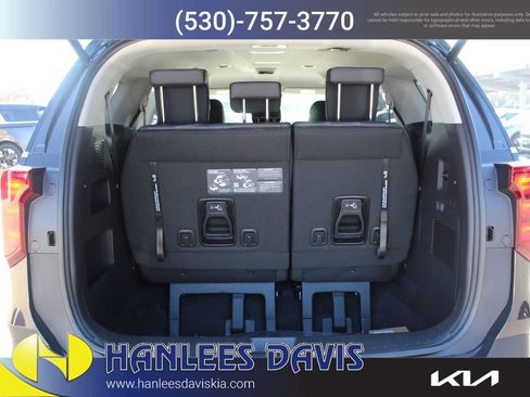 New 2026 Kia Carnival EX image 10